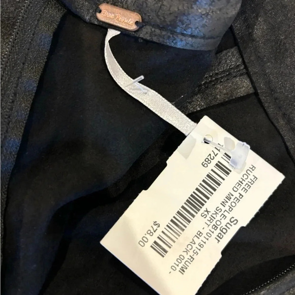 FREE PEOPLE Black Ruched Faux Leather Mini Skirt NWT - Picture 8 of 8